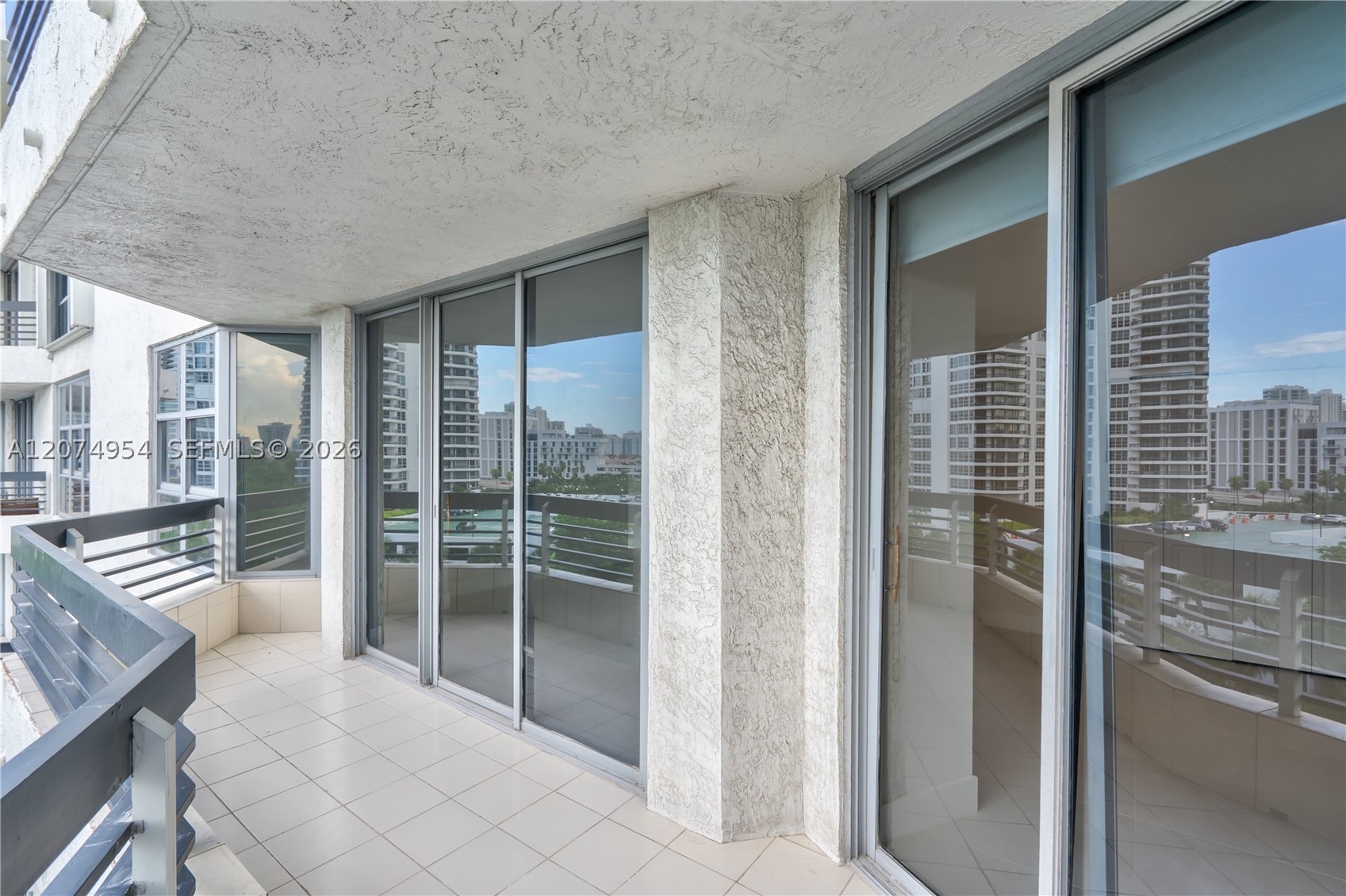 3530 Mystic Pointe Dr #808, Aventura FL 33180
