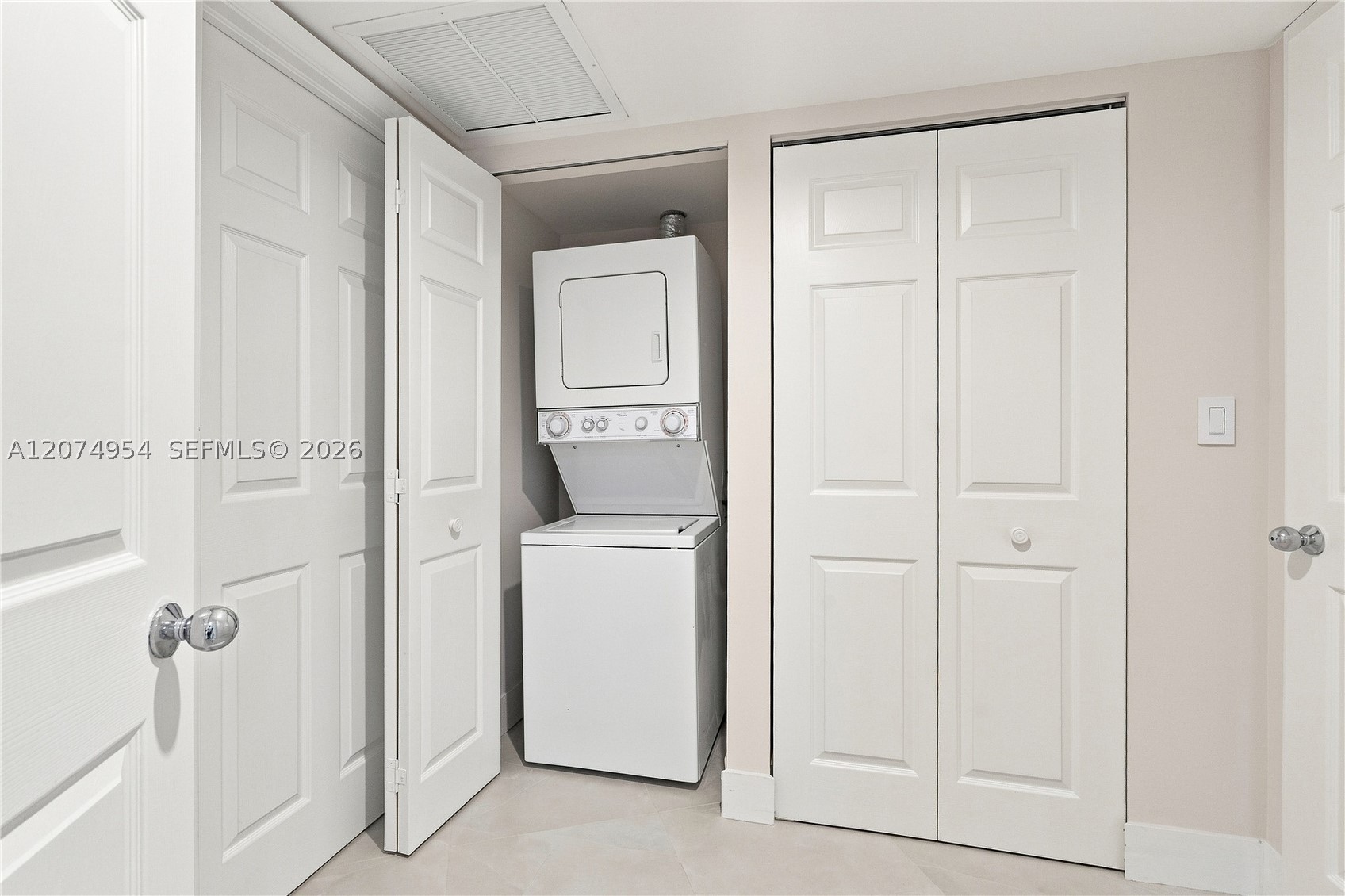 3530 Mystic Pointe Dr #808, Aventura FL 33180