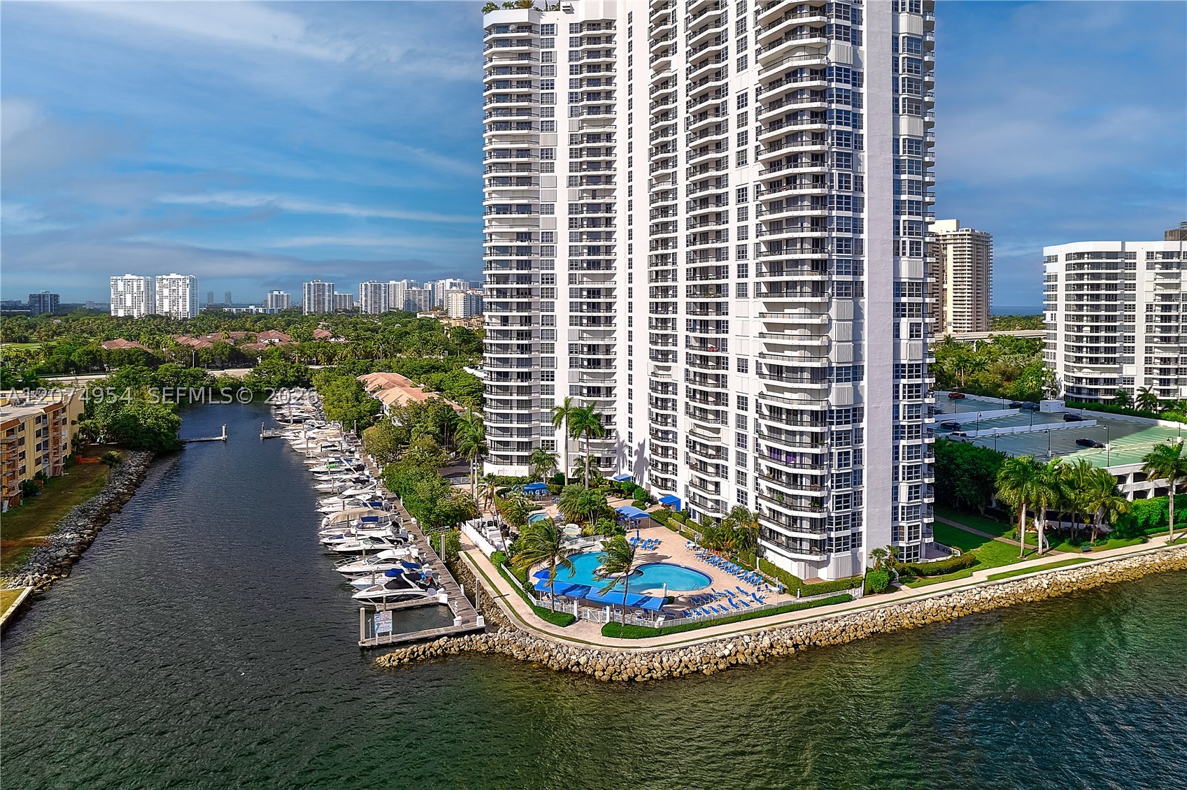 3530 Mystic Pointe Dr #808, Aventura FL 33180