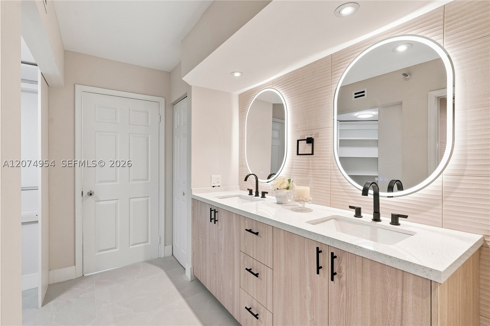 3530 Mystic Pointe Dr #808, Aventura FL 33180
