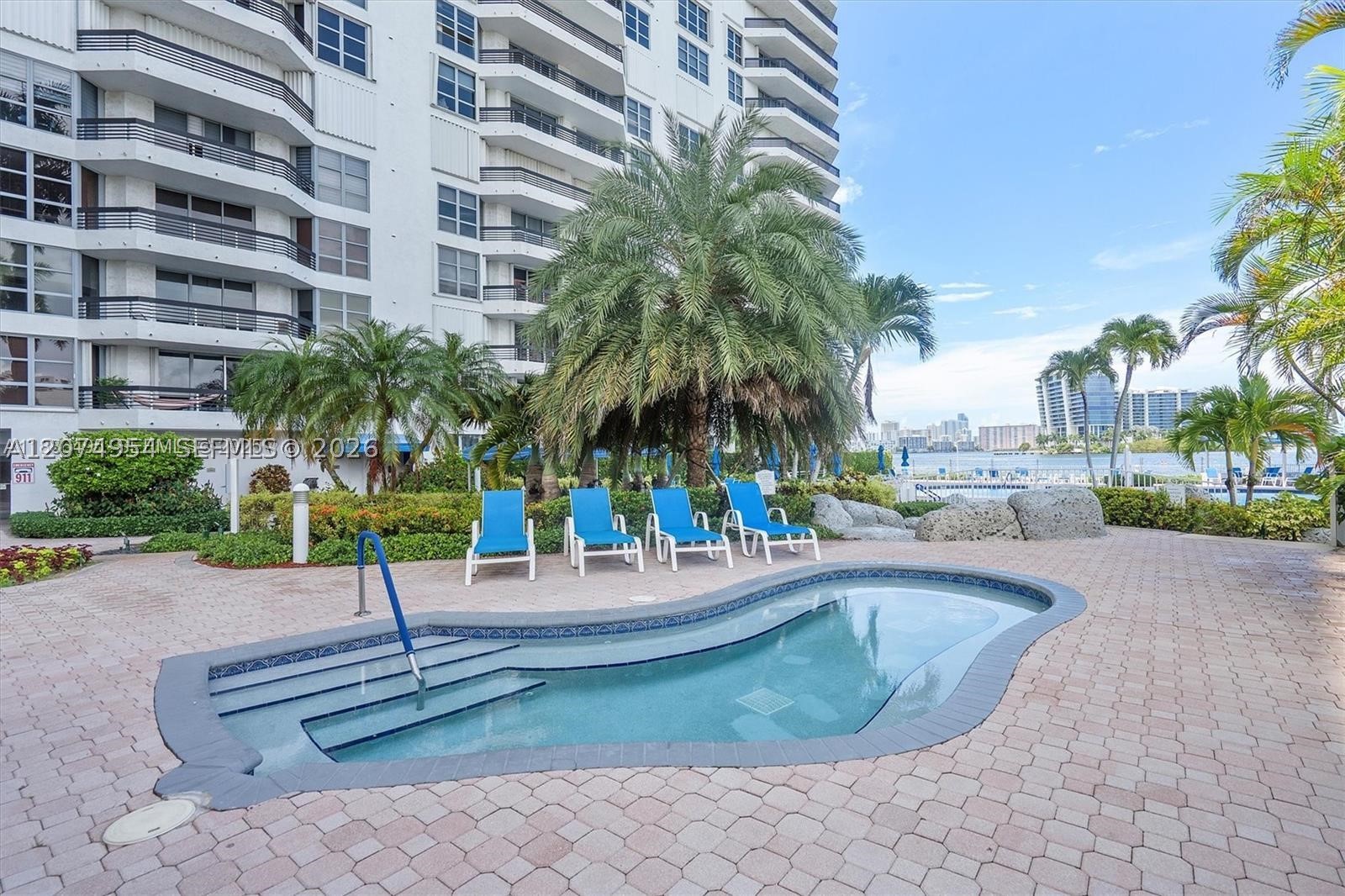 3530 Mystic Pointe Dr #808, Aventura FL 33180