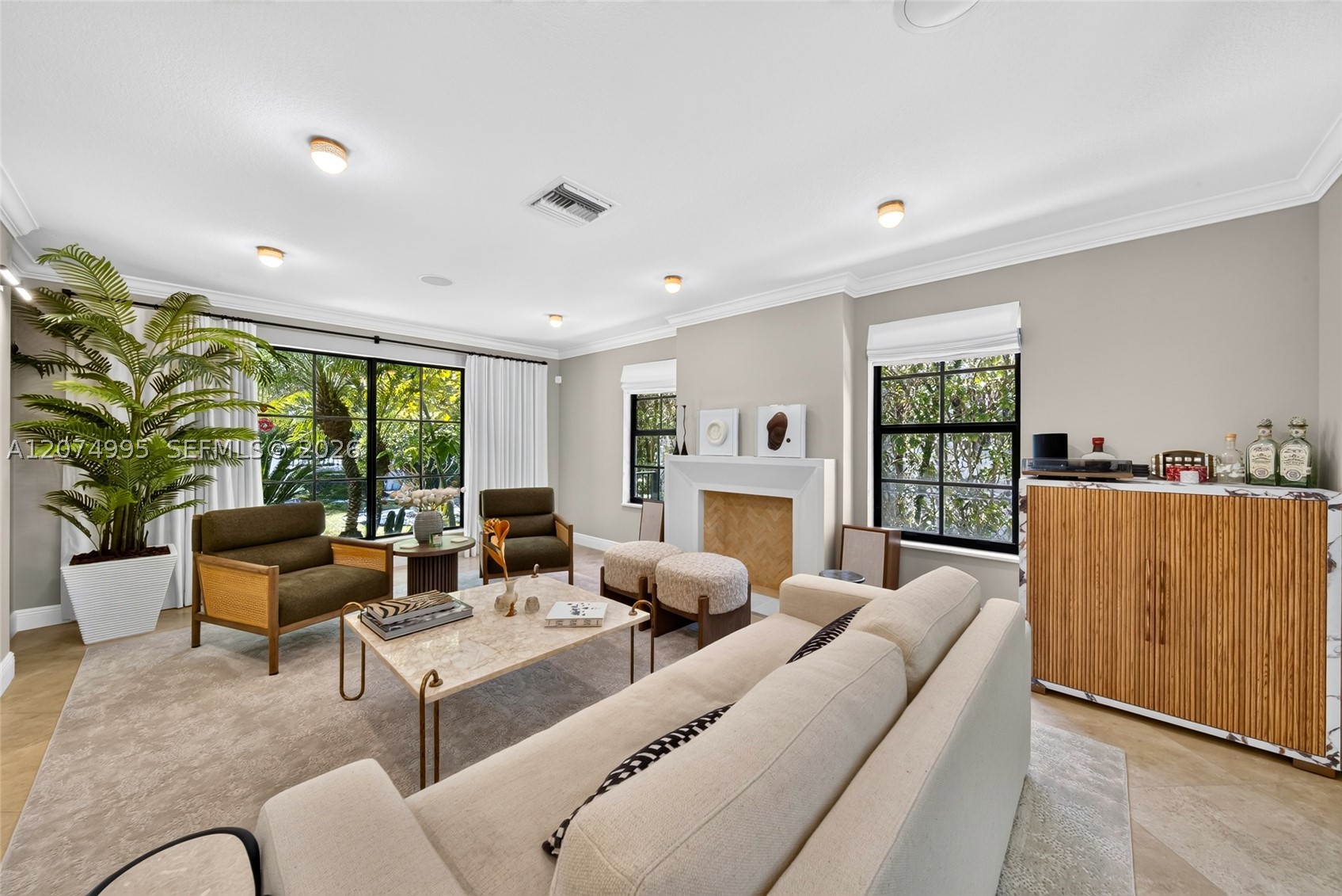 1043 Alfonso Ave, Coral Gables FL 33146