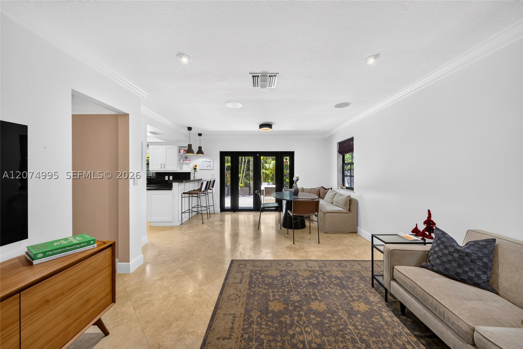 1043 Alfonso Ave, Coral Gables FL 33146