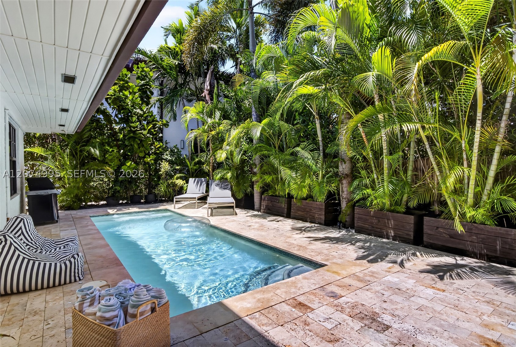 1043 Alfonso Ave, Coral Gables FL 33146