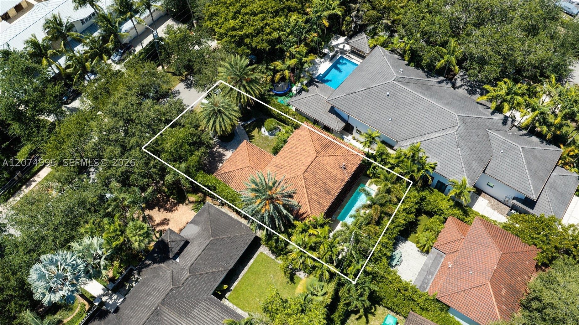 1043 Alfonso Ave, Coral Gables FL 33146