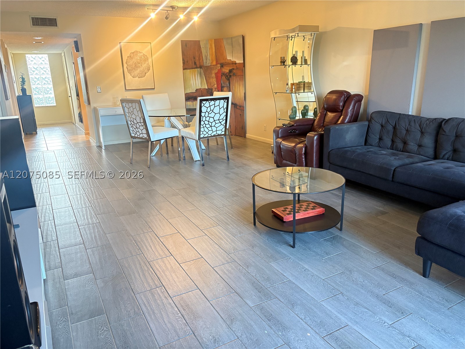 16471 Blatt Blvd #203, Weston FL 33326