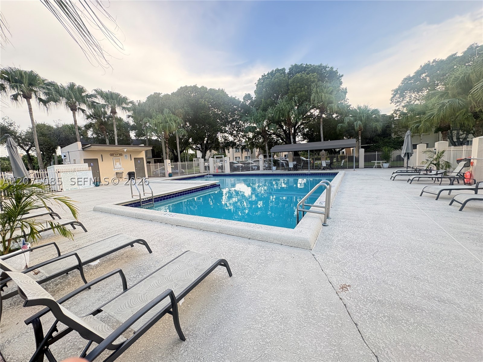 16471 Blatt Blvd #203, Weston FL 33326