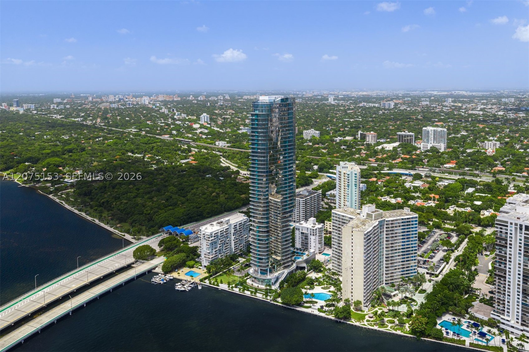 175 SE 25th Road #UPH01, Miami FL 33129