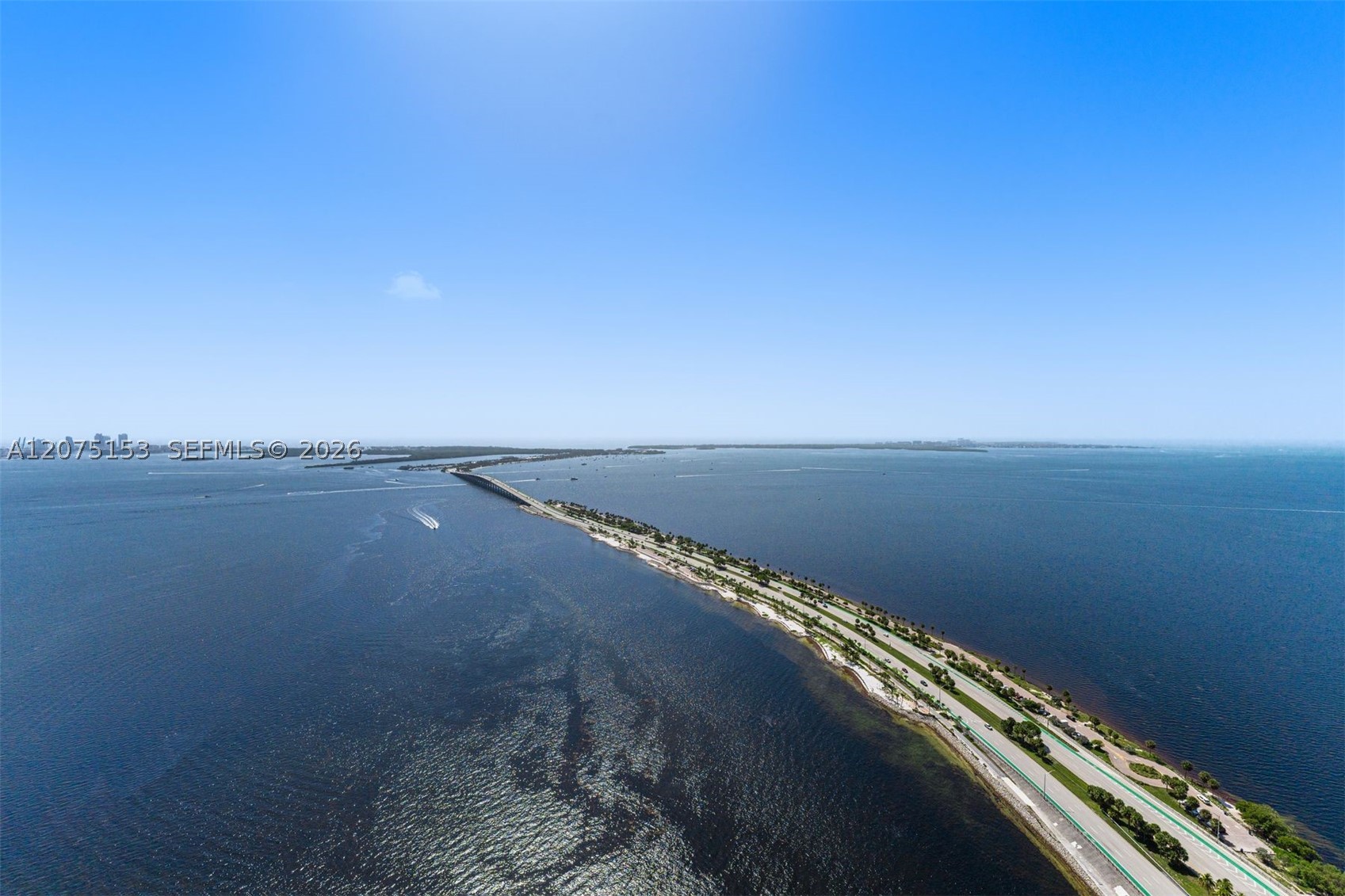 175 SE 25th Road #UPH01, Miami FL 33129