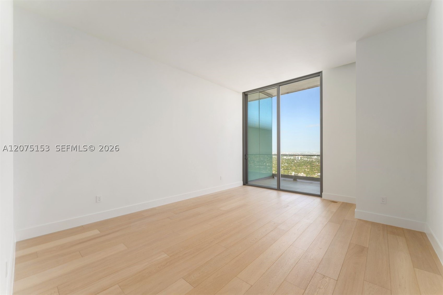 175 SE 25th Road #UPH01, Miami FL 33129
