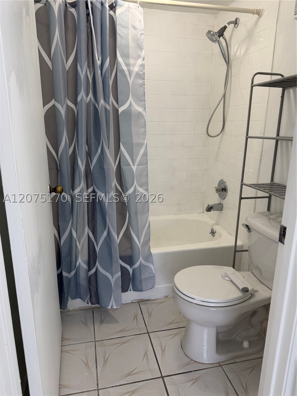 9704 Hammocks Blvd #104, Miami FL 33196