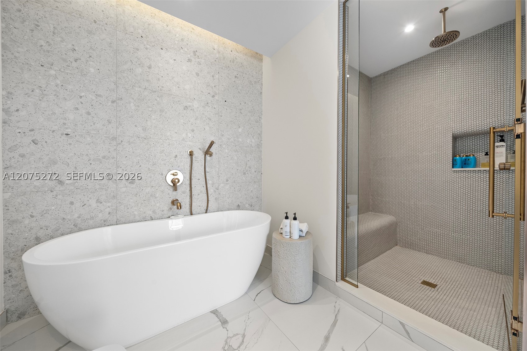 2678 Tigertail Ave #401, Miami FL 33133