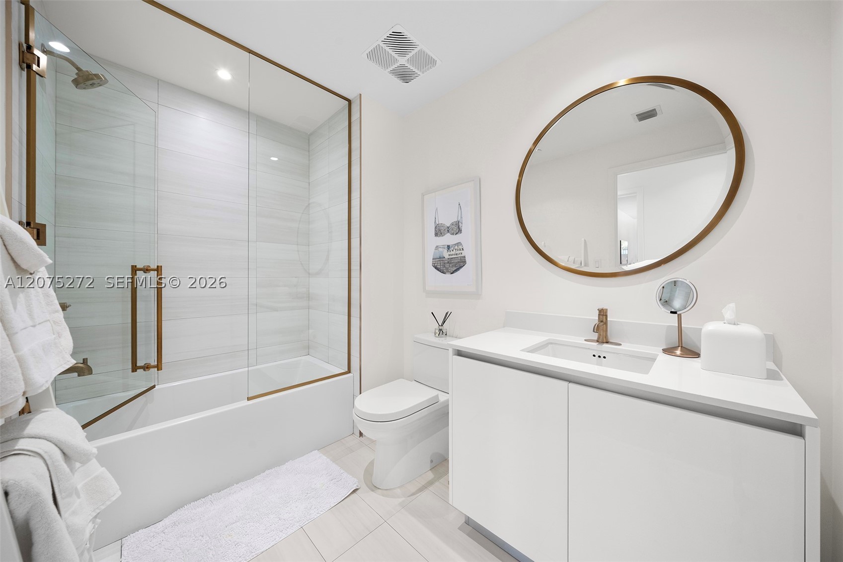 2678 Tigertail Ave #401, Miami FL 33133