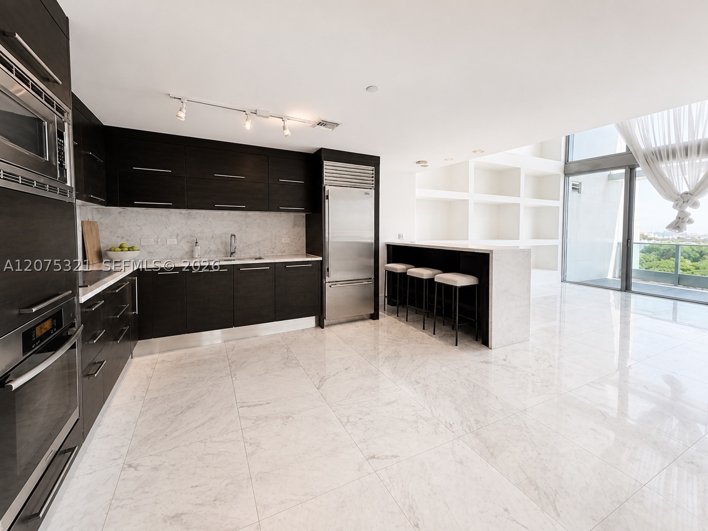 900 Biscayne Blvd #902, Miami FL 33132