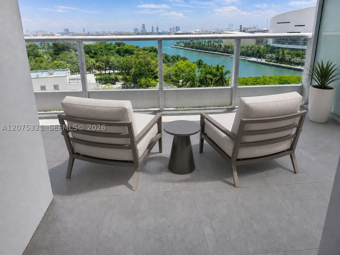 900 Biscayne Blvd #902, Miami FL 33132