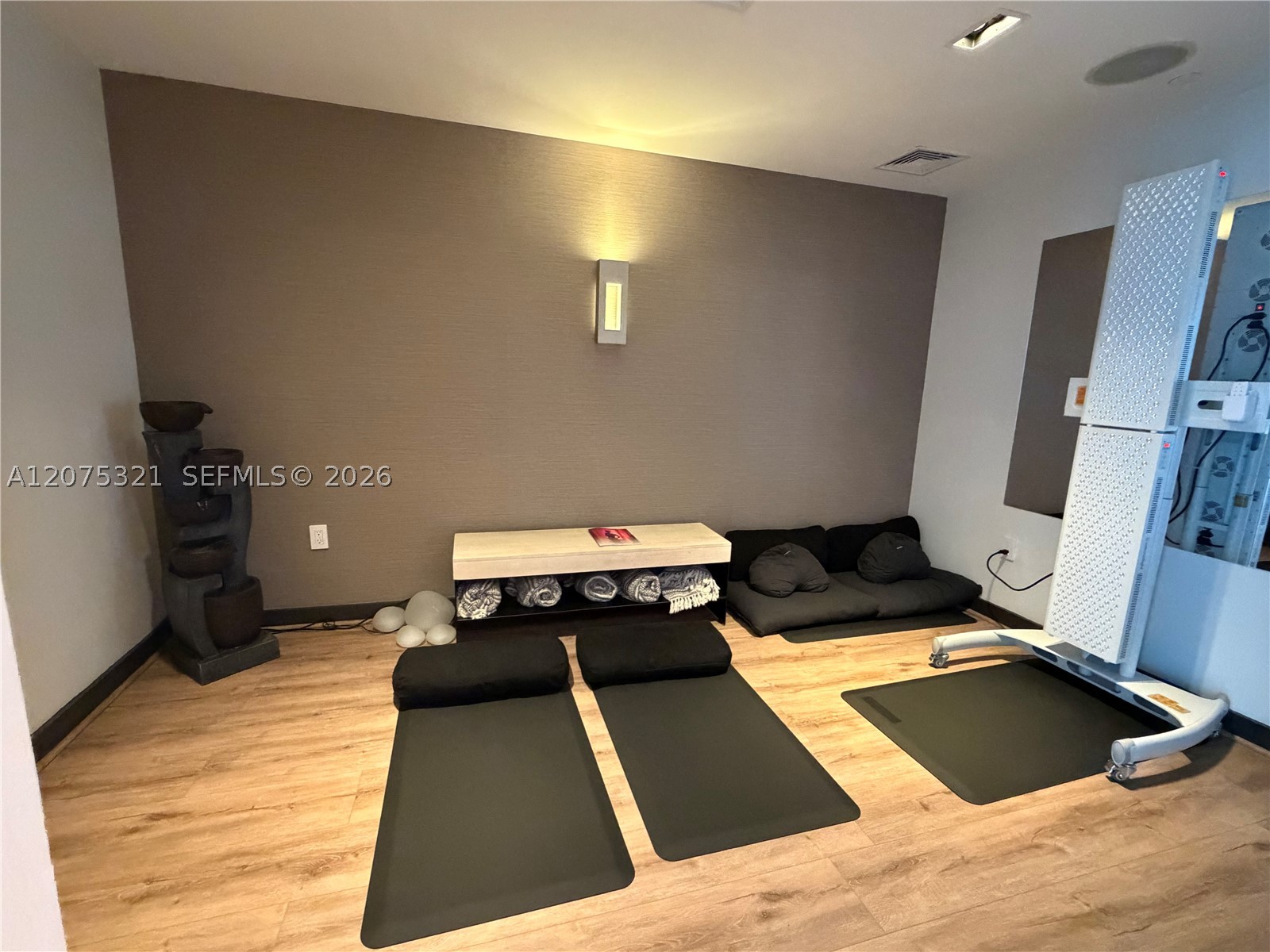 900 Biscayne Blvd #902, Miami FL 33132