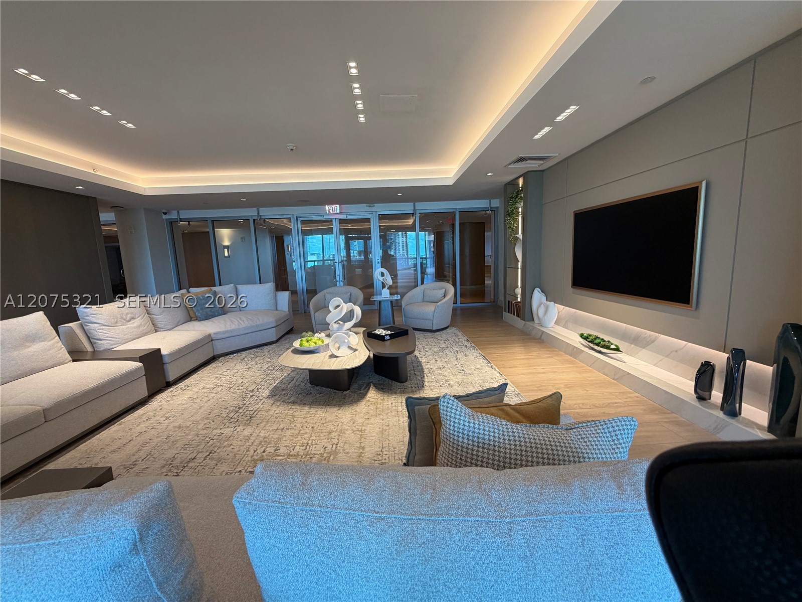 900 Biscayne Blvd #902, Miami FL 33132