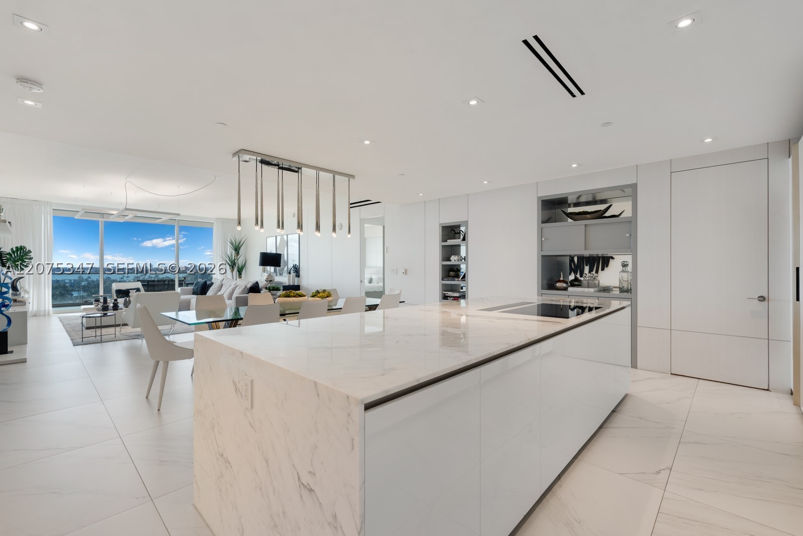 10201 Collins Ave #907, Bal Harbour FL 33154