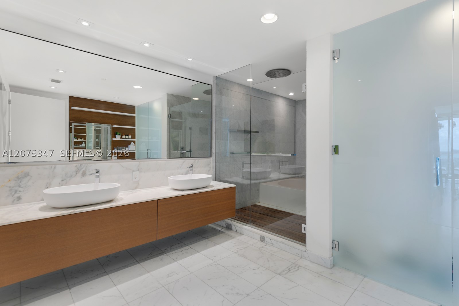 10201 Collins Ave #907, Bal Harbour FL 33154