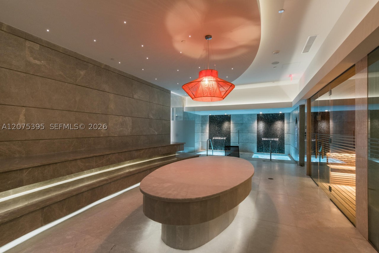 1010 Brickell Ave #2009, Miami FL 33131
