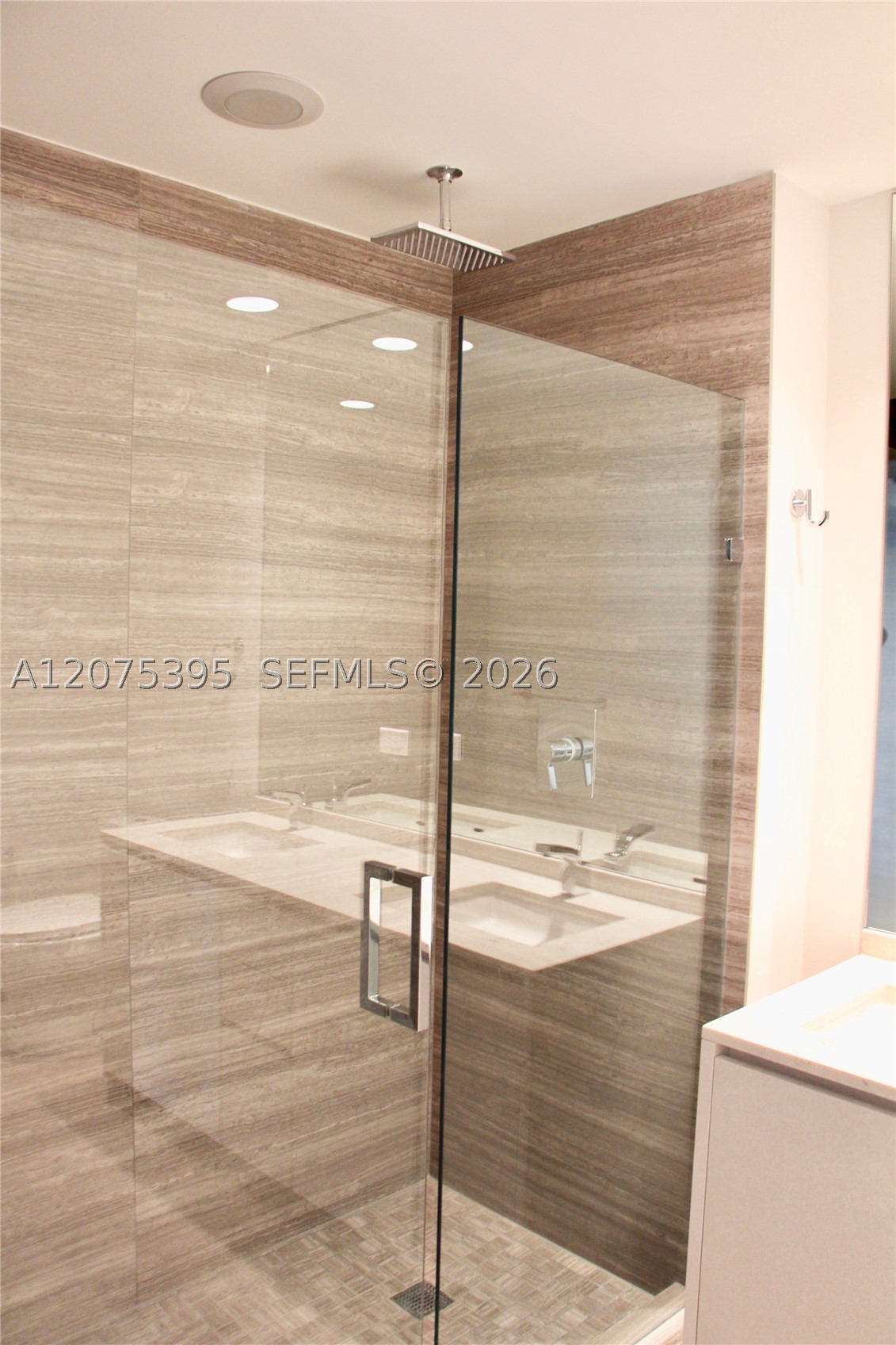 1010 Brickell Ave #2009, Miami FL 33131