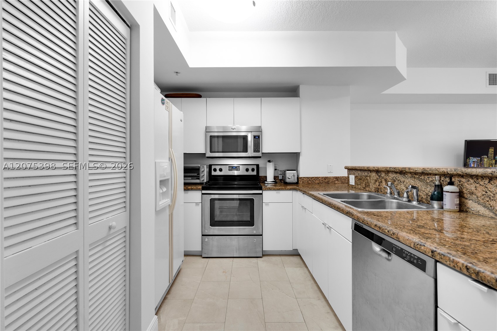357 Almeria Ave #1105, Coral Gables FL 33134