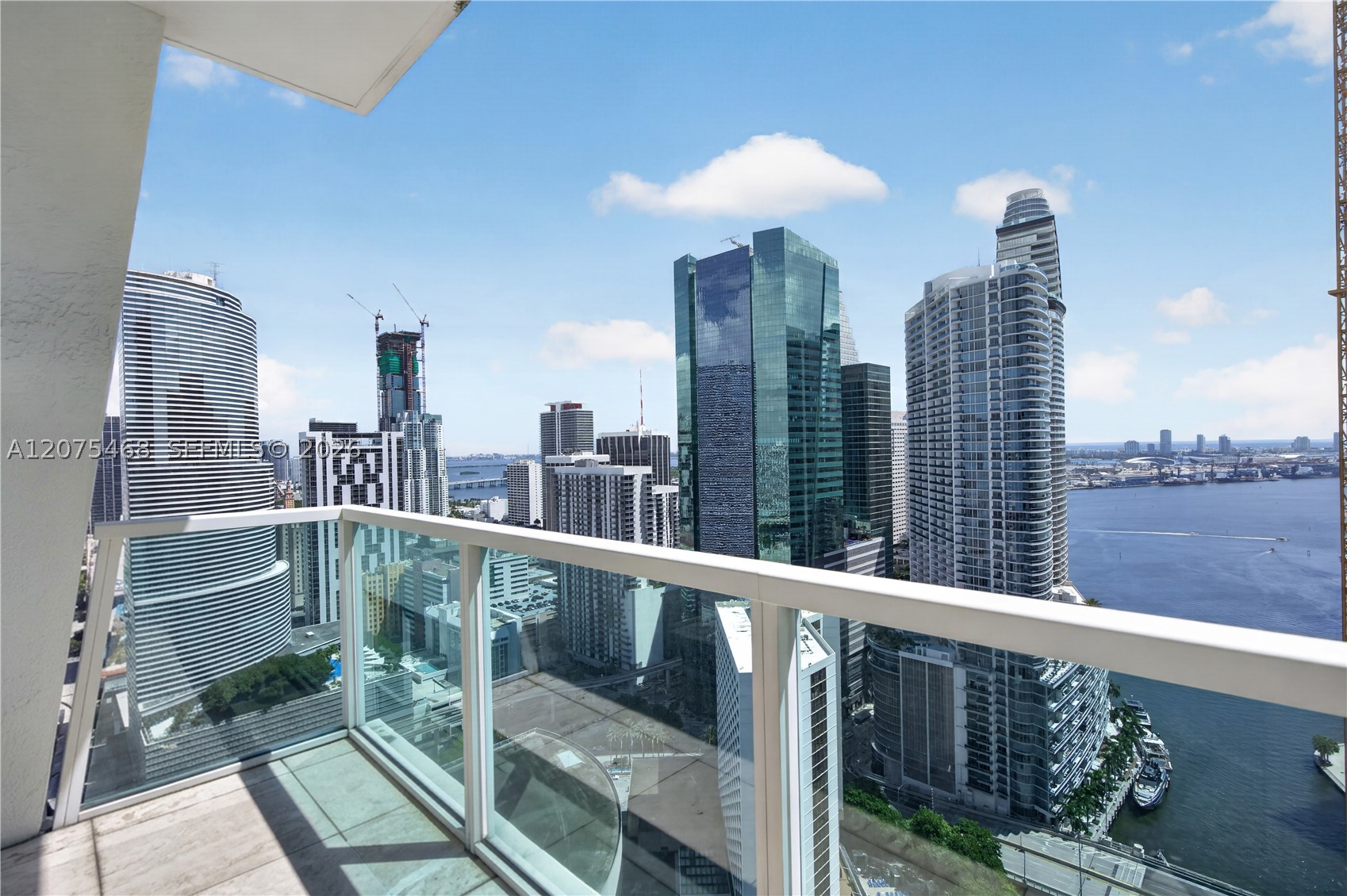31 SE 5th St #4212, Miami FL 33131