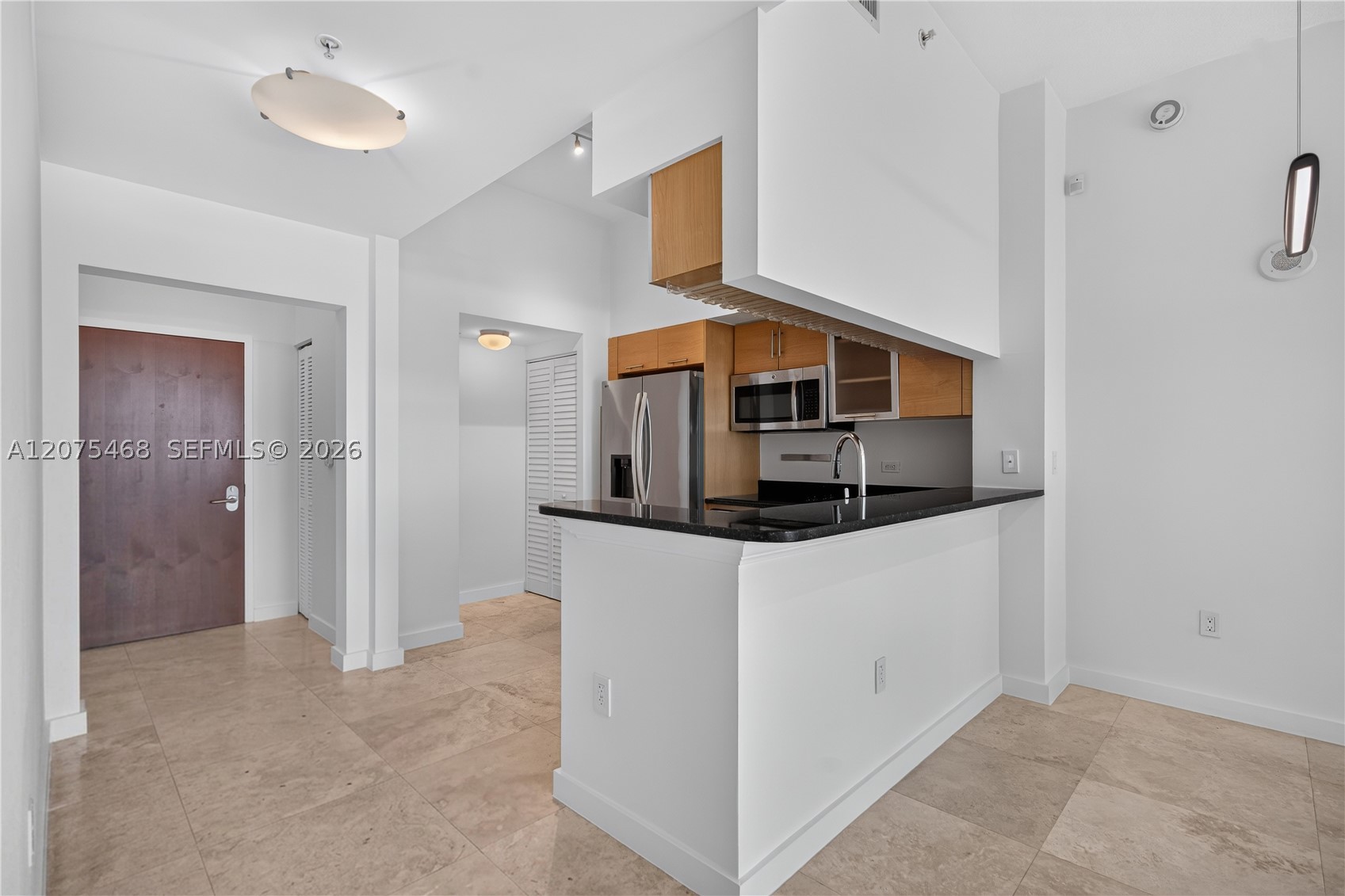 31 SE 5th St #4212, Miami FL 33131