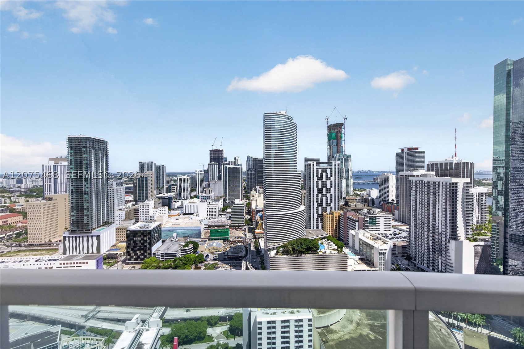 31 SE 5th St #4212, Miami FL 33131