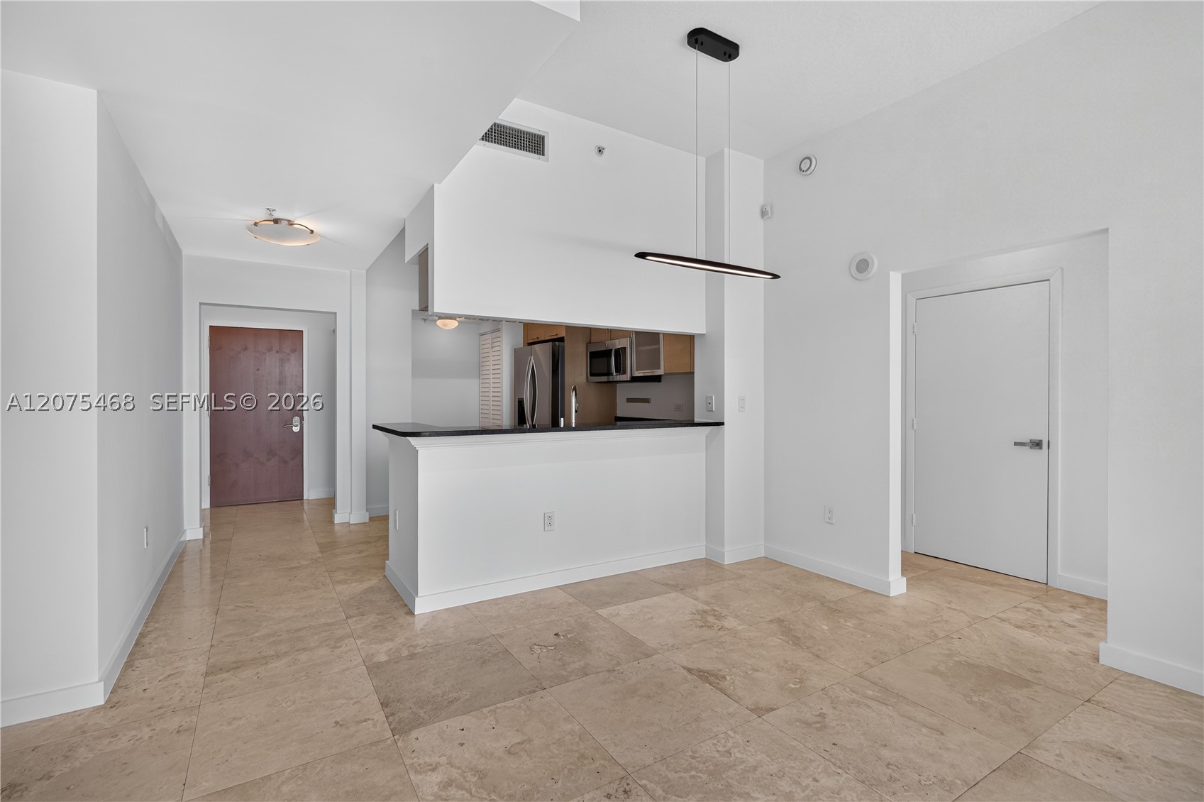 31 SE 5th St #4212, Miami FL 33131