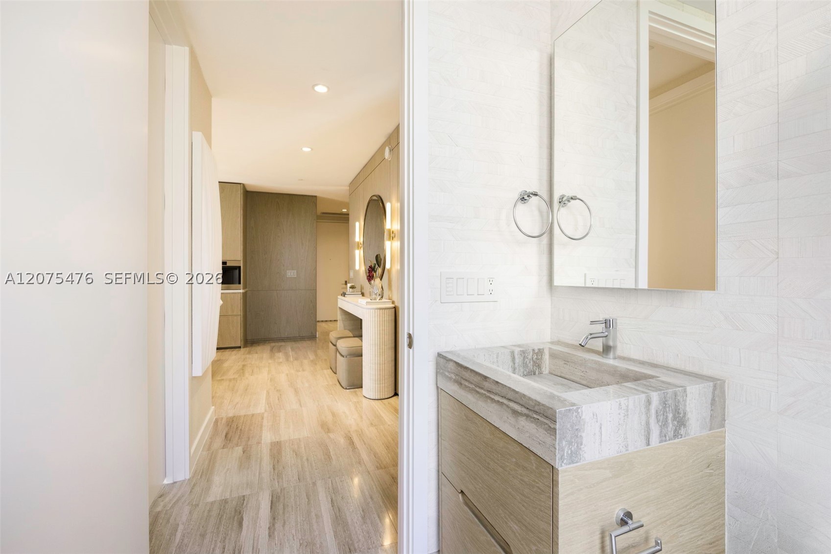 2831 S Bayshore Dr #804, Coconut Grove FL 33133