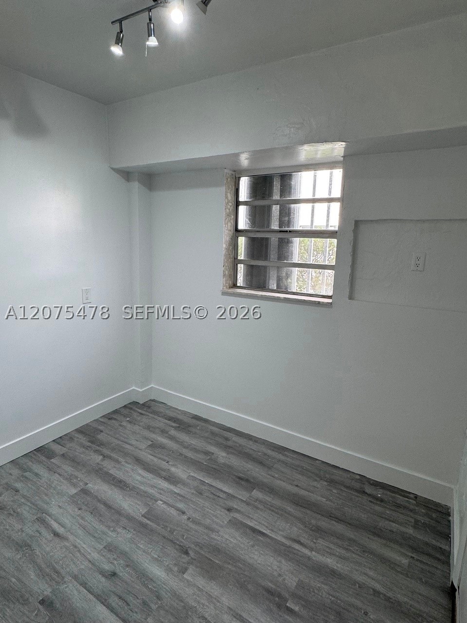 1258 Marseille Dr #2, Miami Beach FL 33141