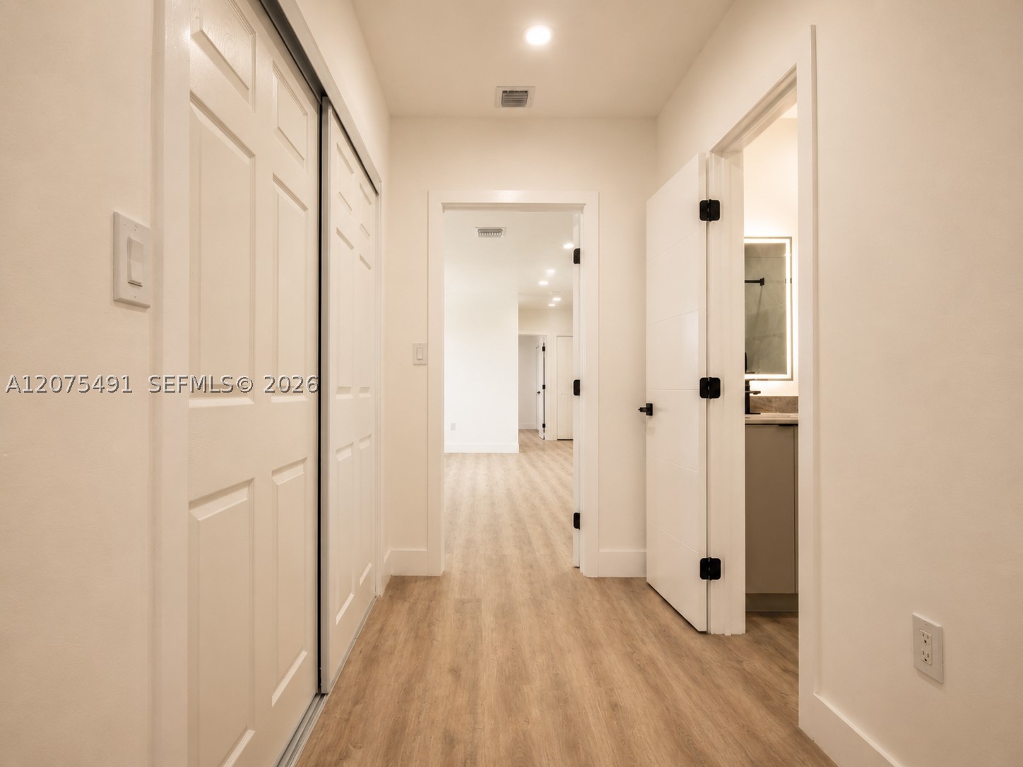 4212 SW 98th Ave, Miami FL 33165