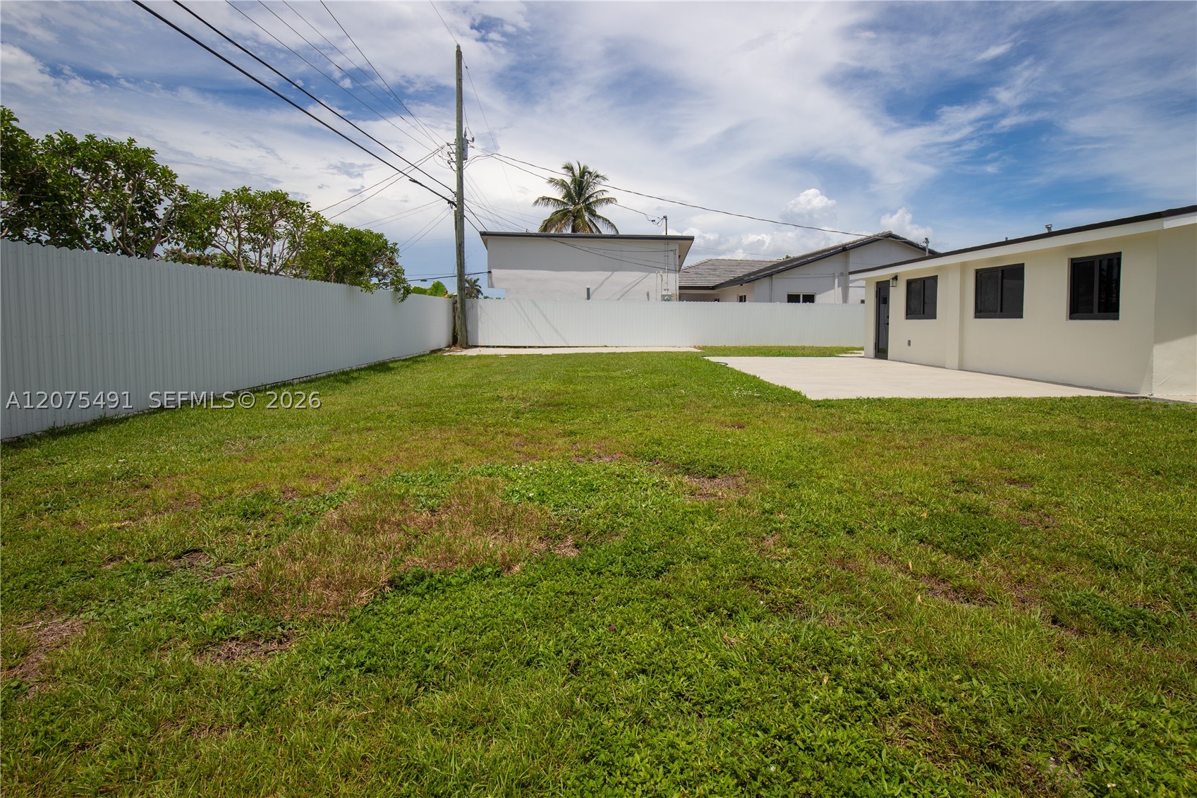 4212 SW 98th Ave, Miami FL 33165