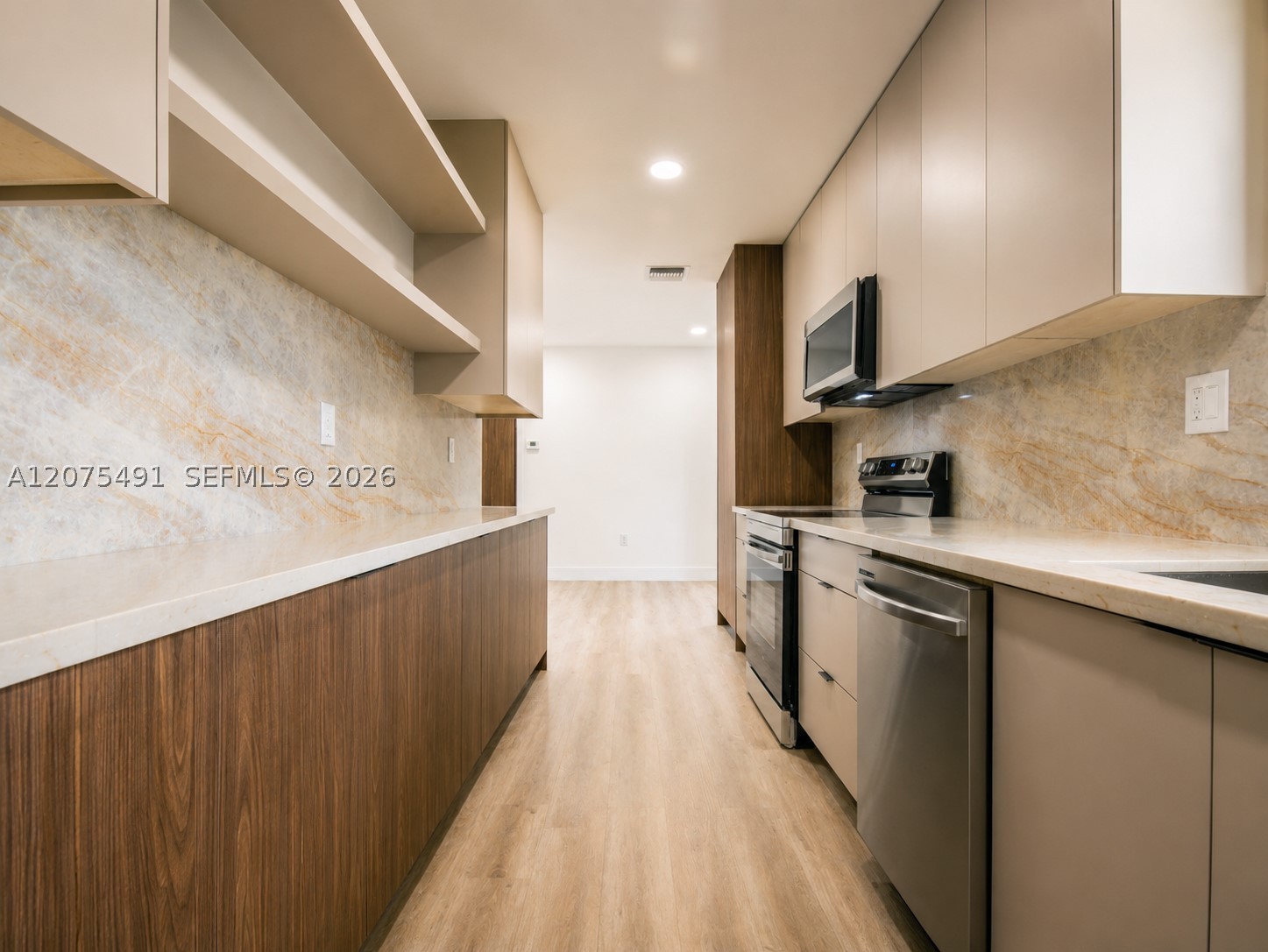 4212 SW 98th Ave, Miami FL 33165