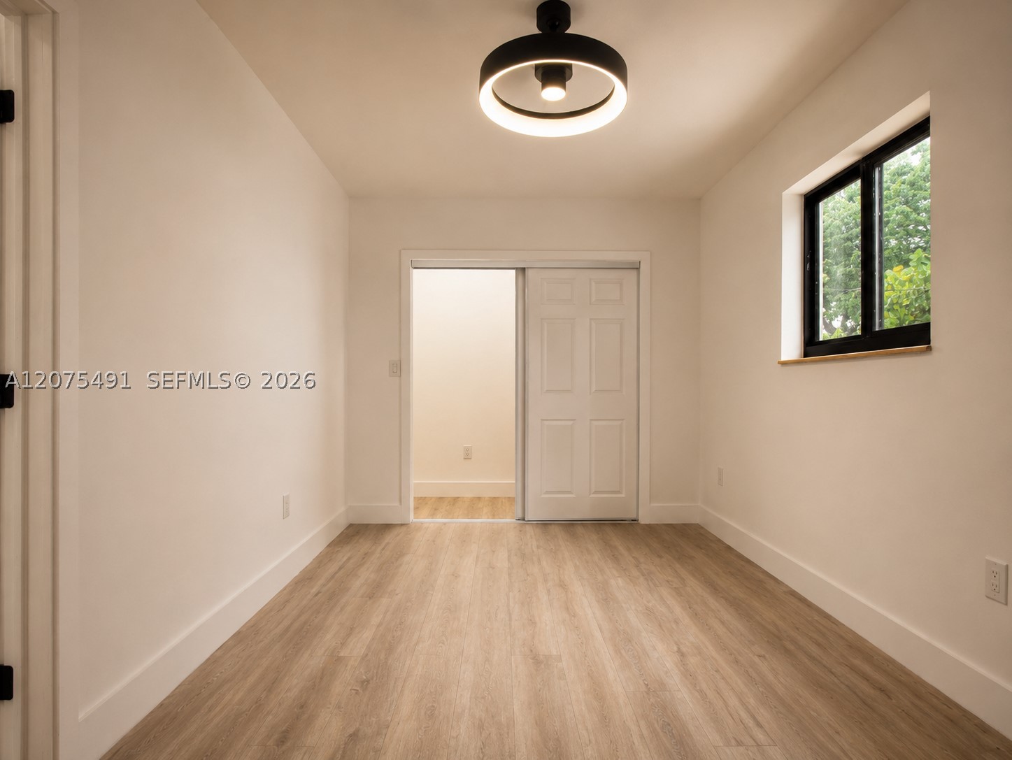 4212 SW 98th Ave, Miami FL 33165
