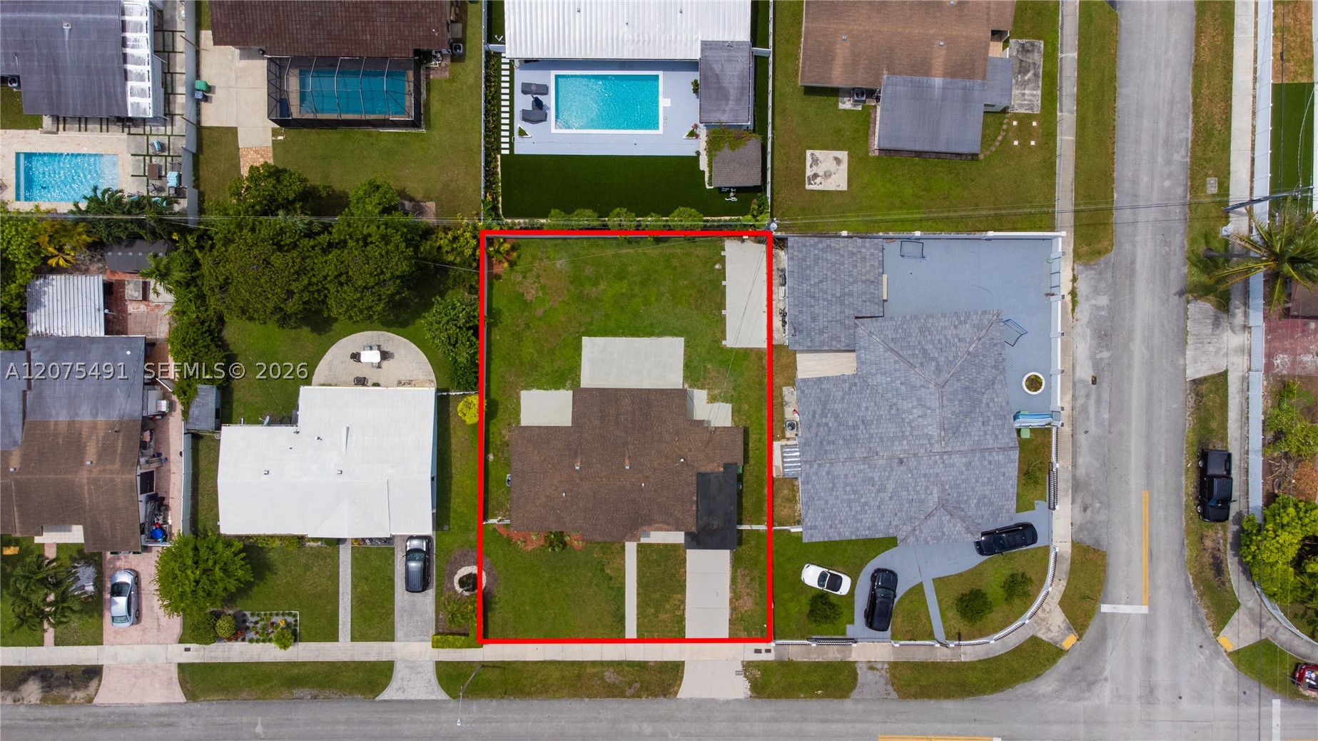 4212 SW 98th Ave, Miami FL 33165