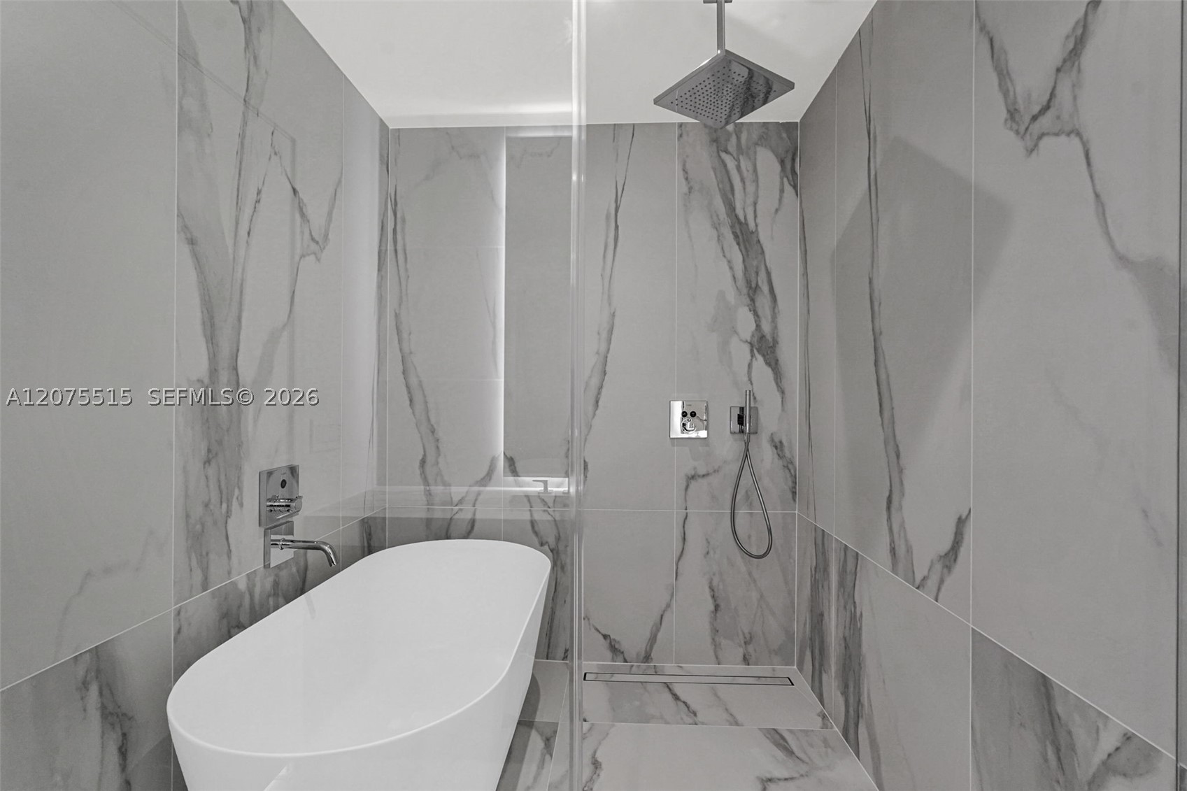1400 Biscayne Blvd #1706, Miami FL 33132