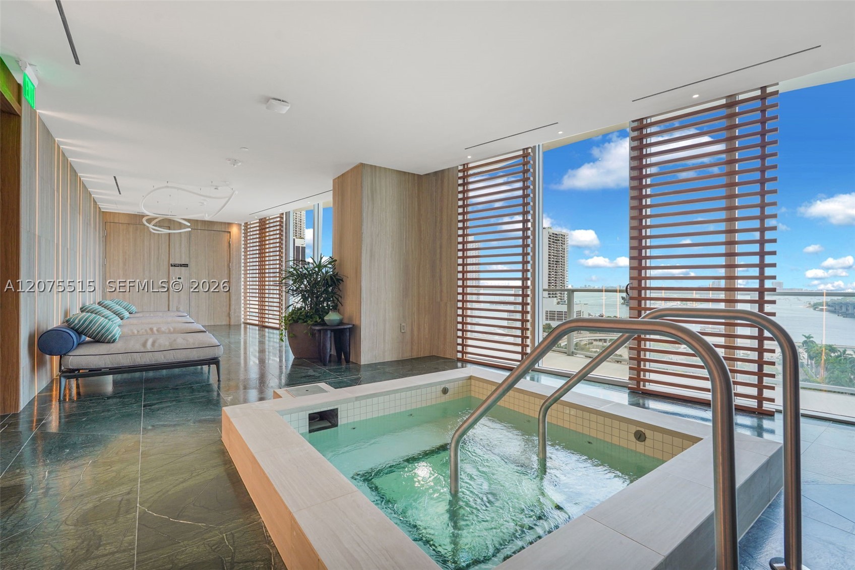1400 Biscayne Blvd #1706, Miami FL 33132
