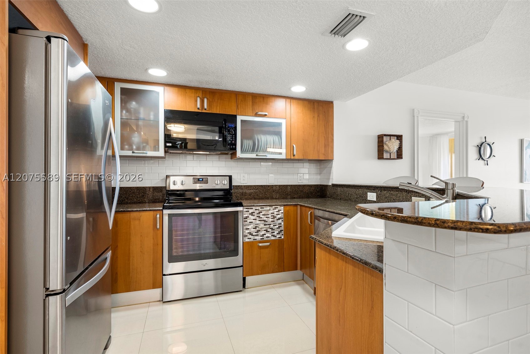 201 Golden Isles Dr #505, Hallandale Beach FL 33009