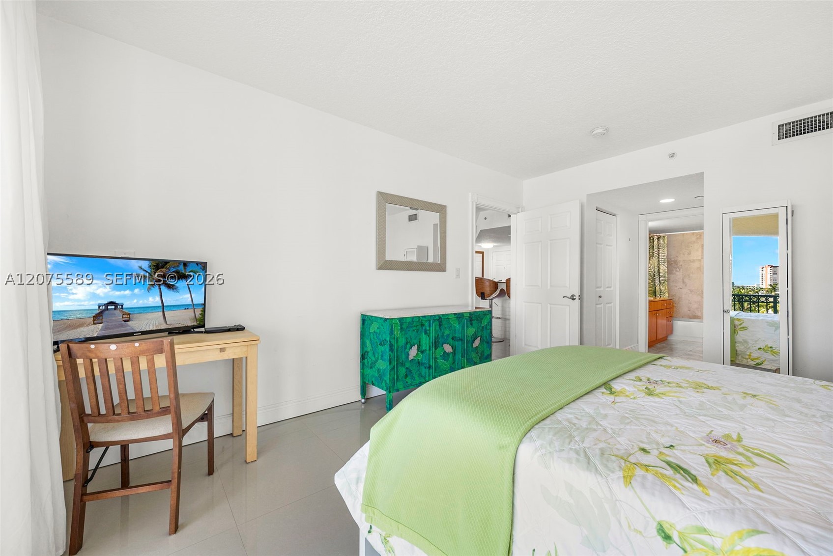 201 Golden Isles Dr #505, Hallandale Beach FL 33009