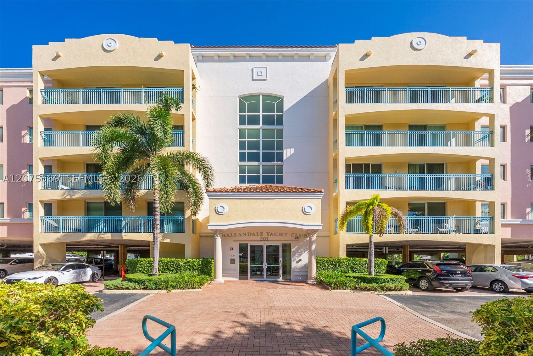 201 Golden Isles Dr #505, Hallandale Beach FL 33009