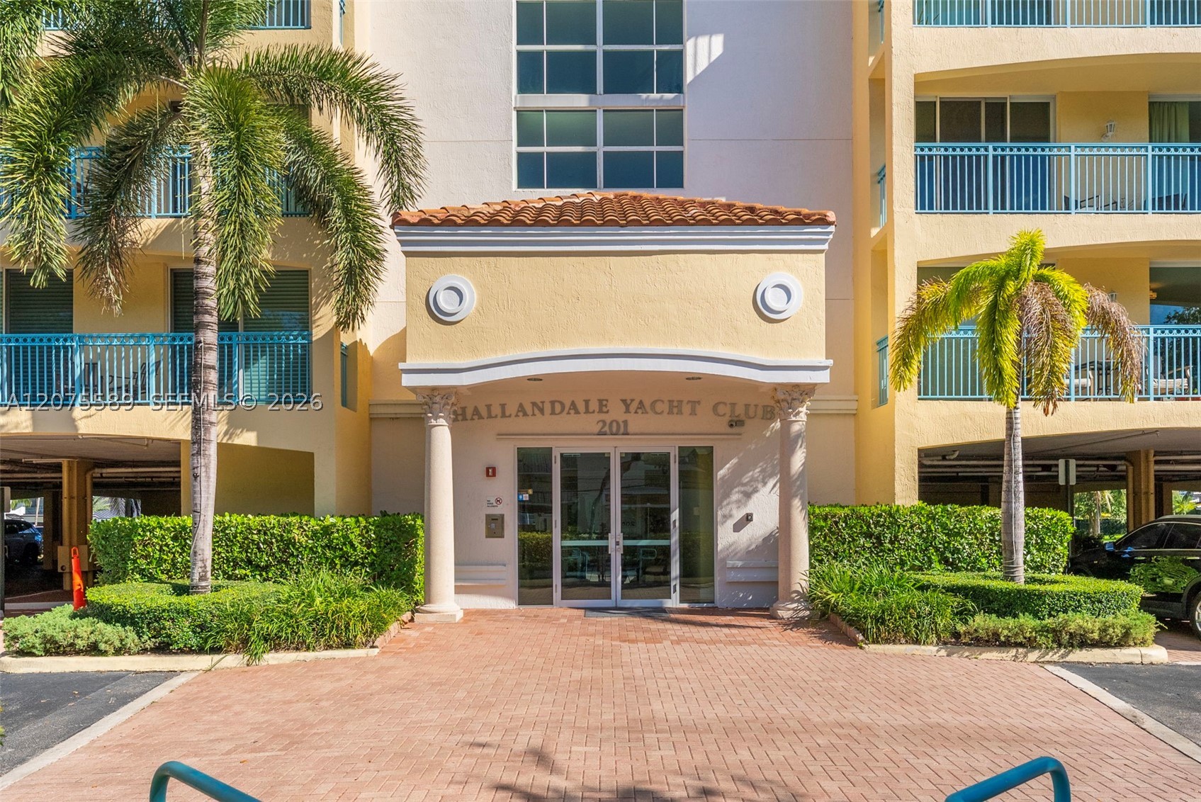201 Golden Isles Dr #505, Hallandale Beach FL 33009