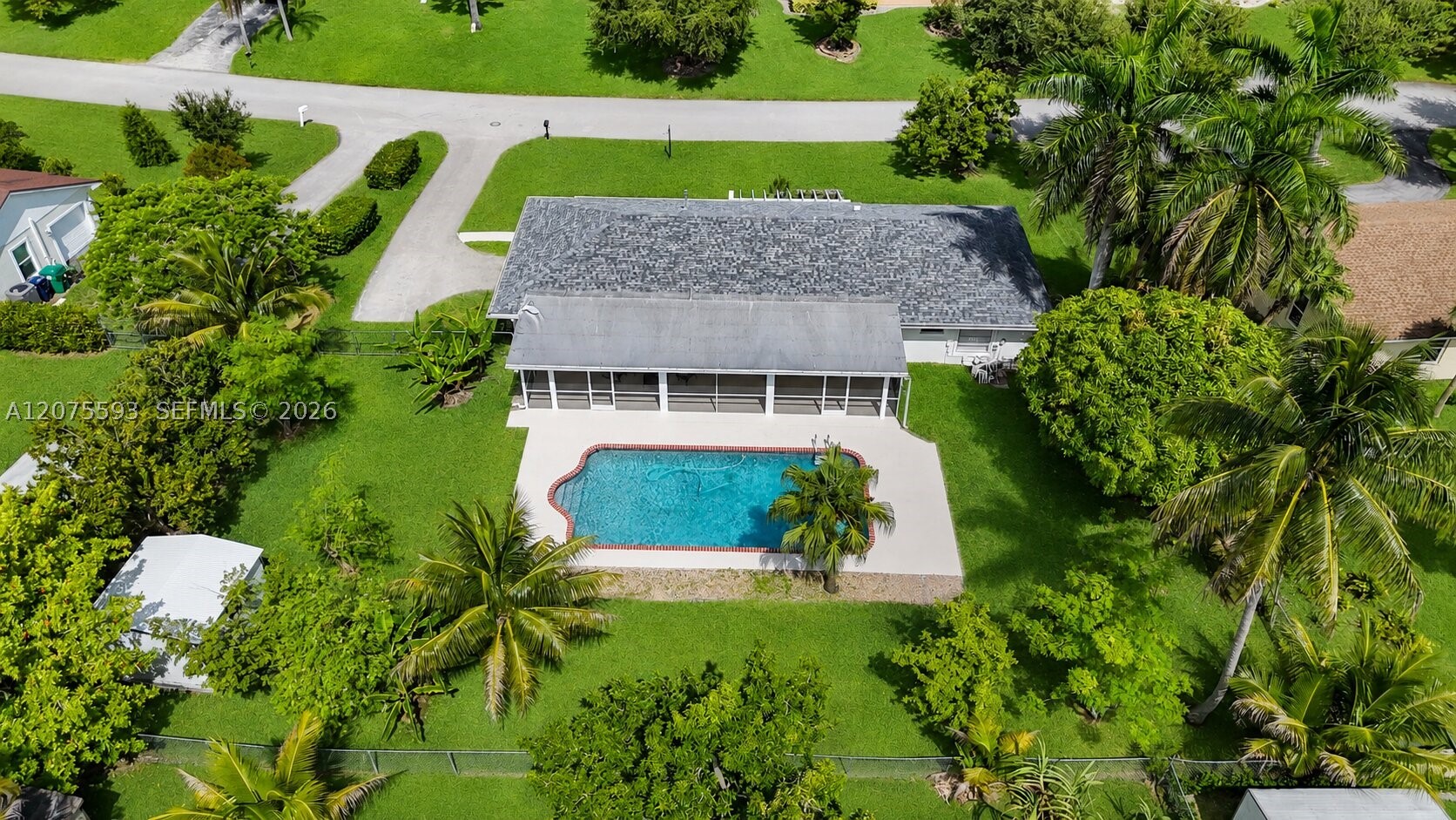 18465 SW 89th Ct, Cutler Bay FL 33157