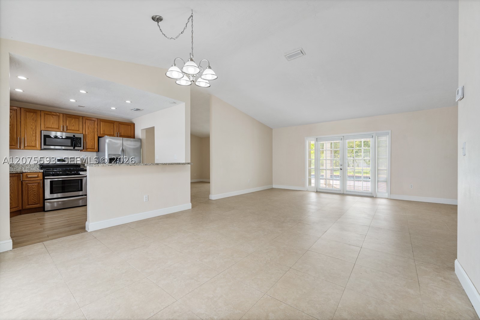 18465 SW 89th Ct, Cutler Bay FL 33157