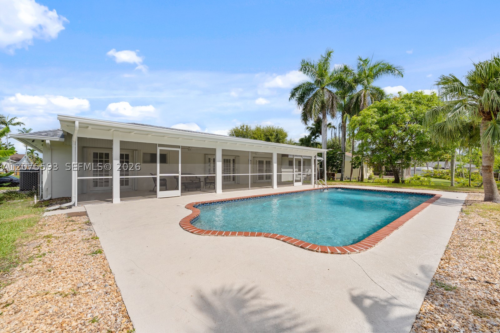 18465 SW 89th Ct, Cutler Bay FL 33157
