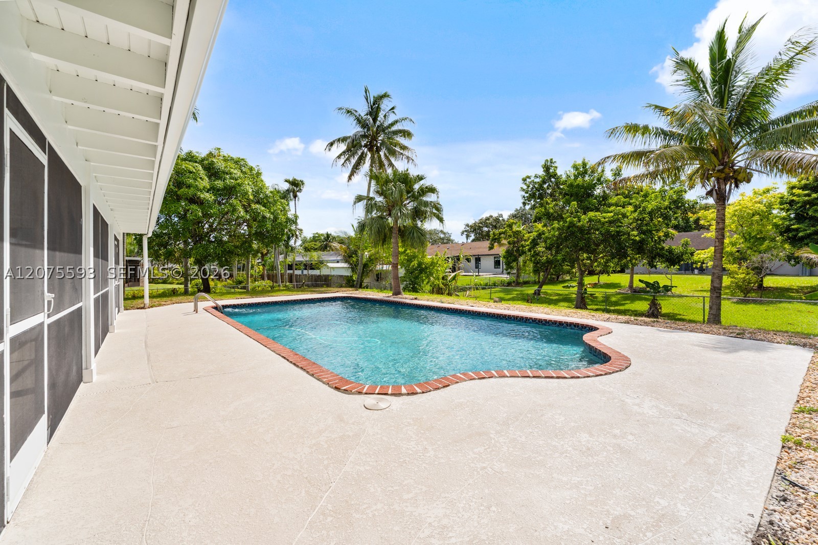 18465 SW 89th Ct, Cutler Bay FL 33157