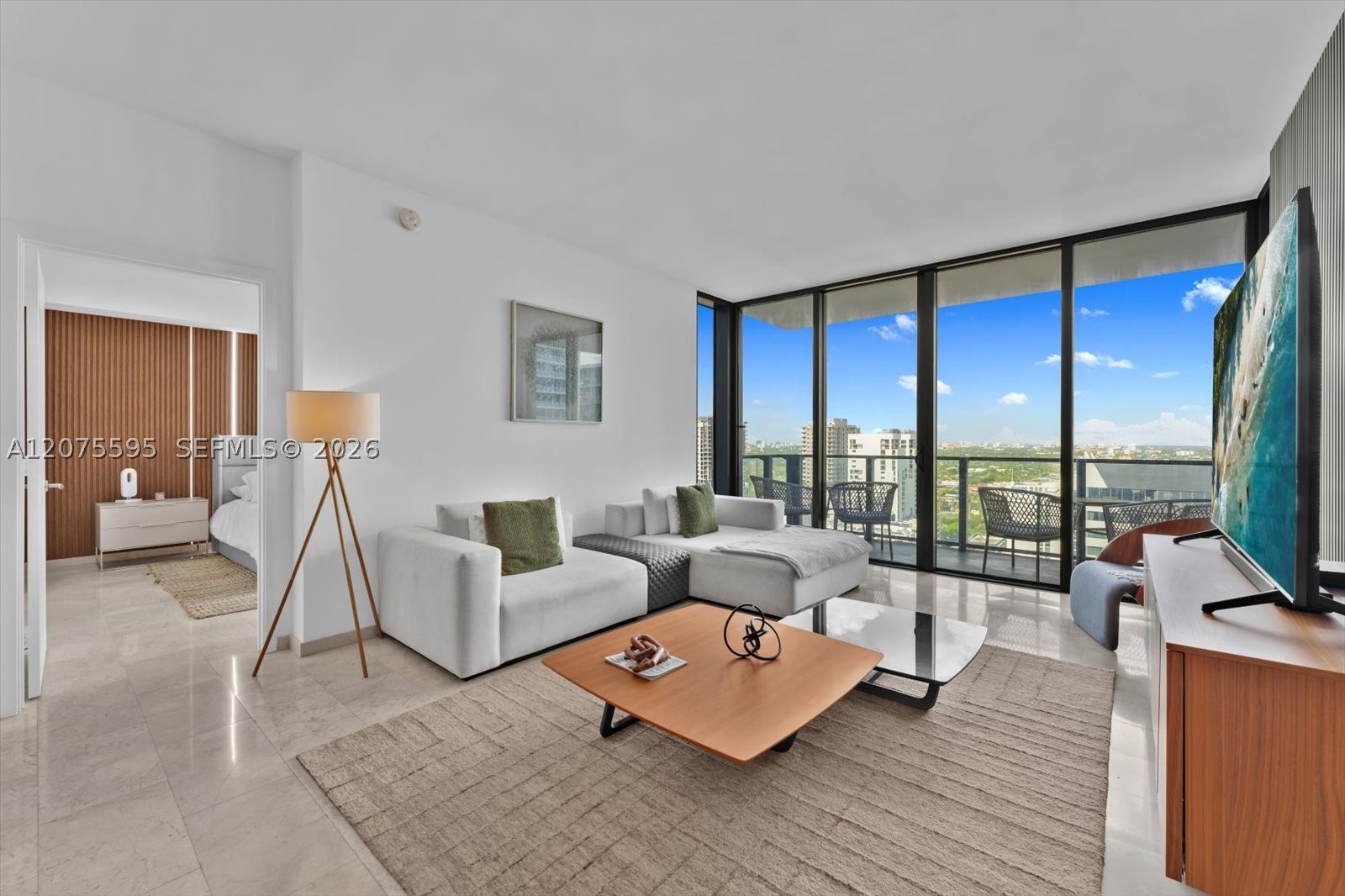 88 SW 7th St #2204, Miami FL 33130