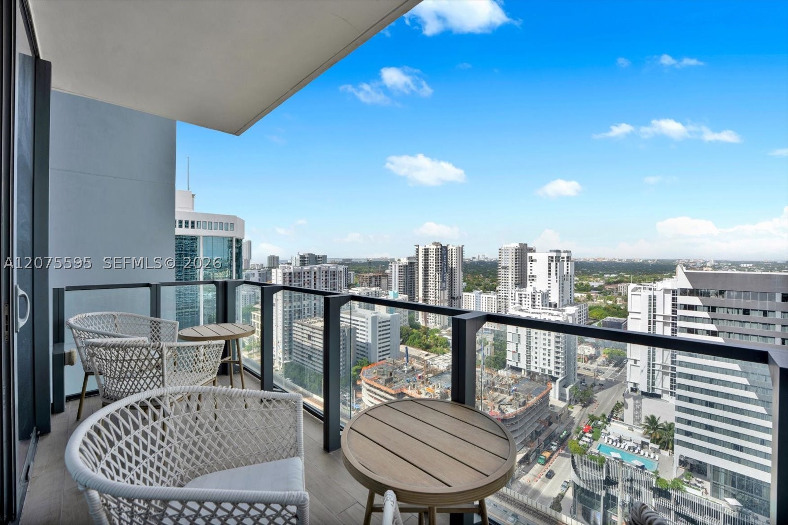 88 SW 7th St #2204, Miami FL 33130