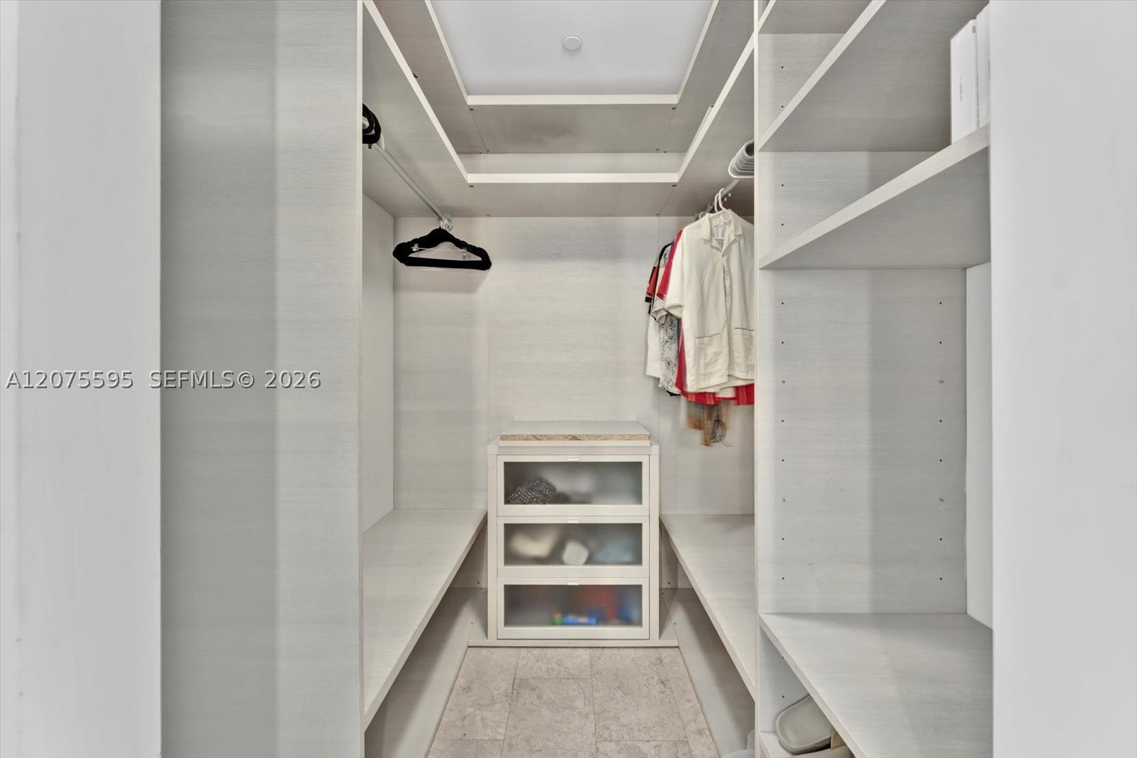 88 SW 7th St #2204, Miami FL 33130
